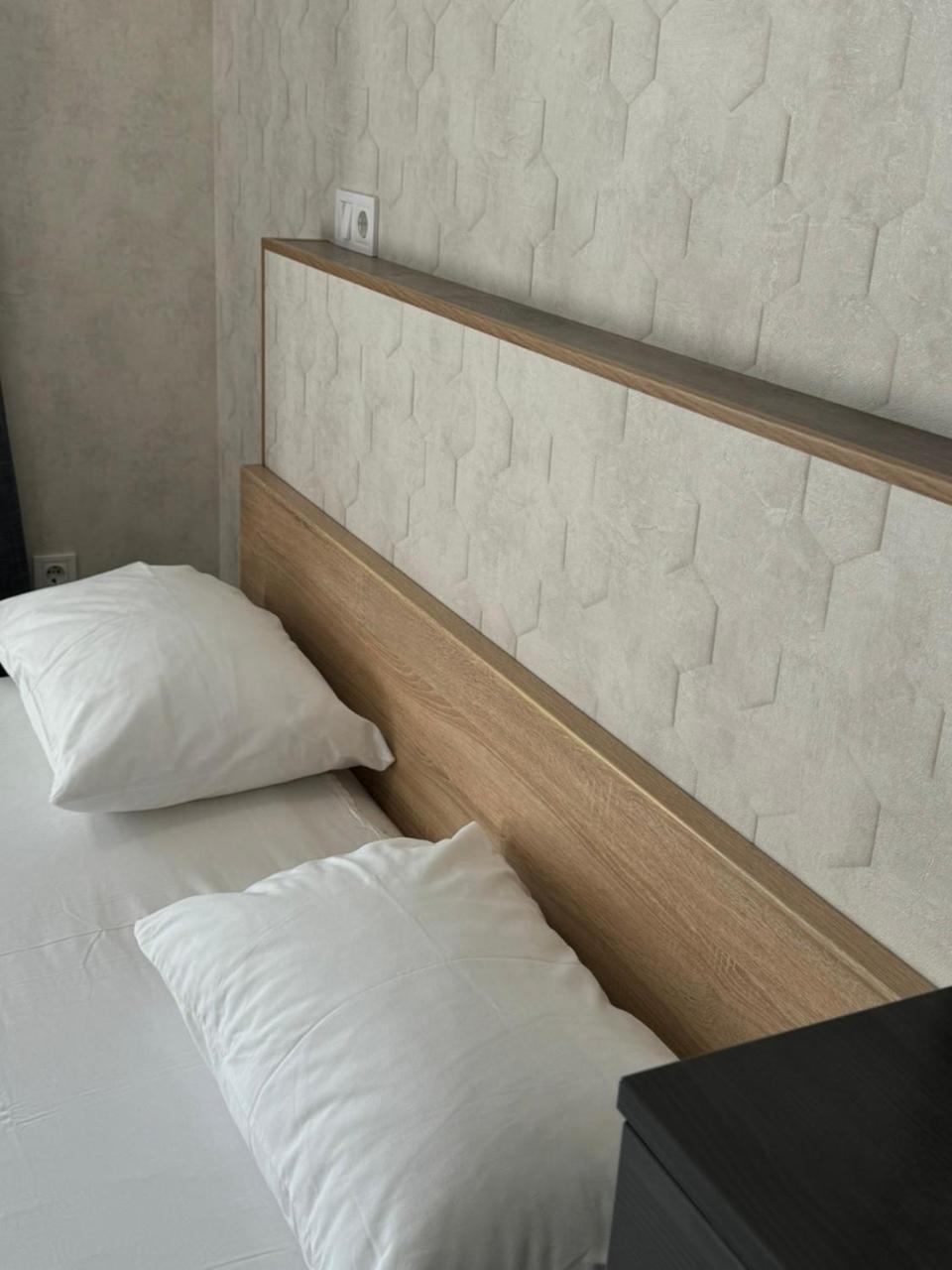 Solo Apartment Virmenska Kiev Buitenkant foto