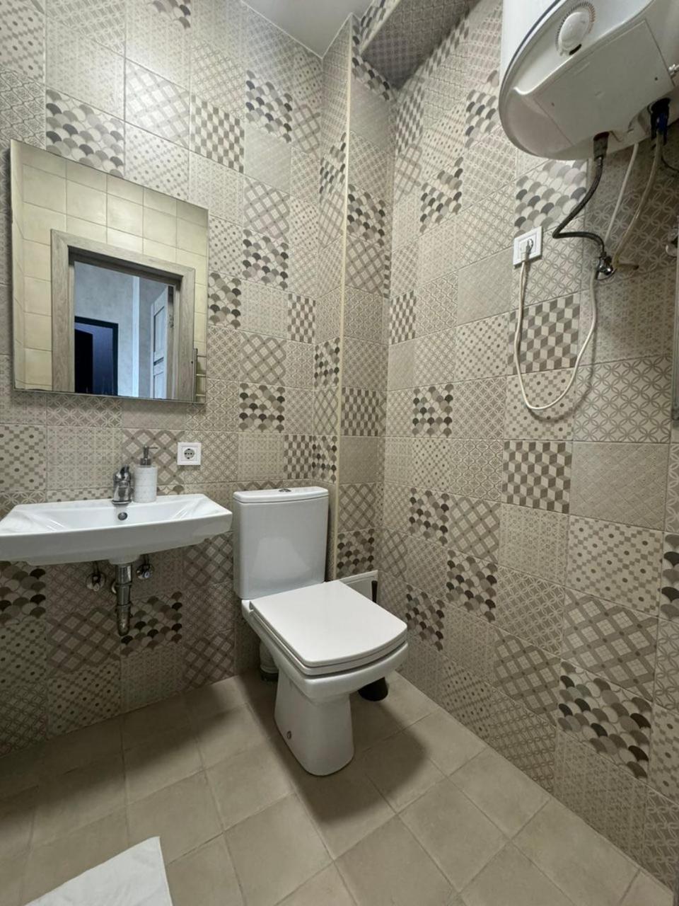 Solo Apartment Virmenska Kiev Buitenkant foto