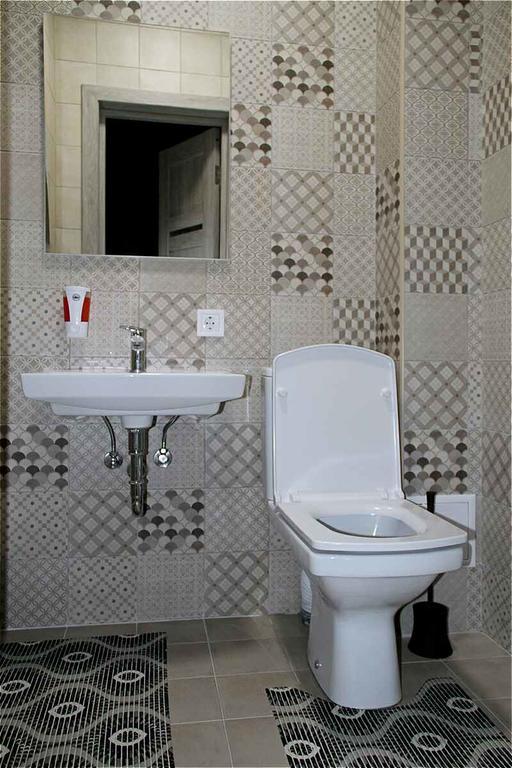 Solo Apartment Virmenska Kiev Buitenkant foto