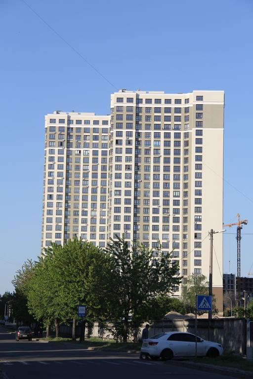 Solo Apartment Virmenska Kiev Buitenkant foto