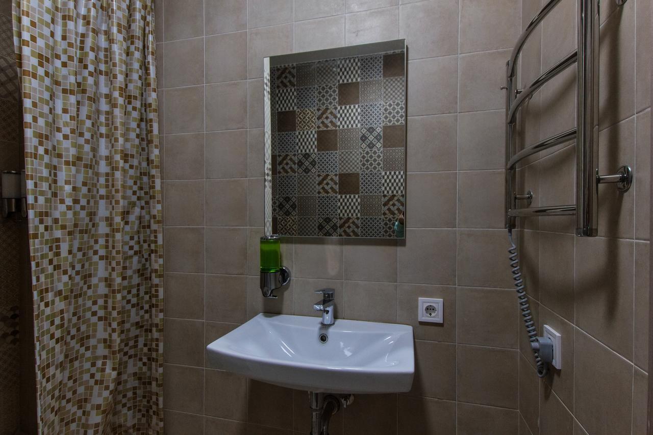 Solo Apartment Virmenska Kiev Buitenkant foto